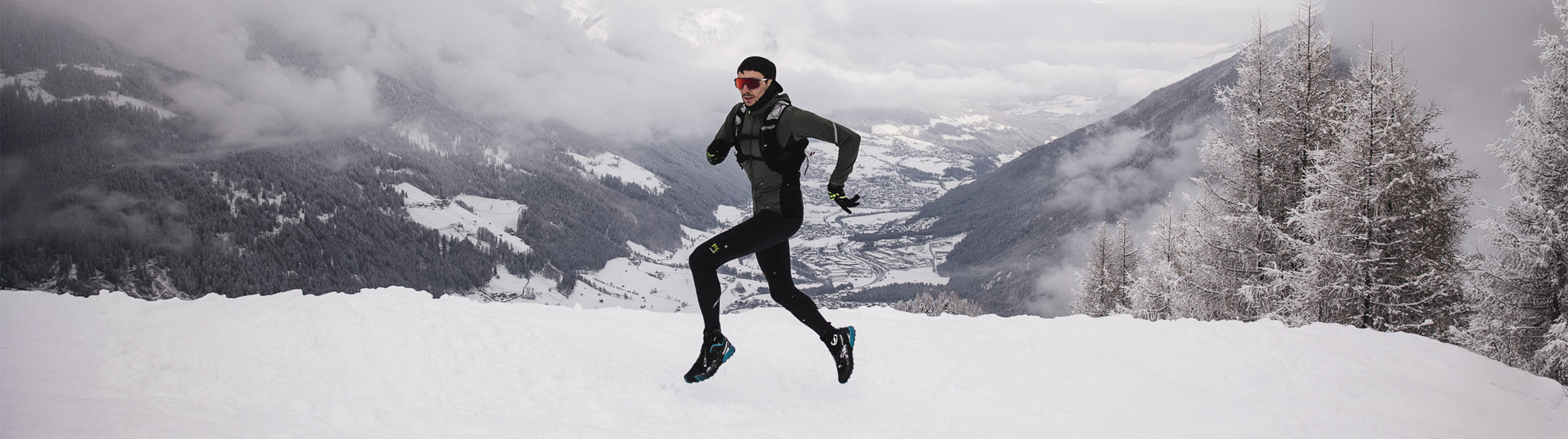 Weatherproof trail running shoe SCARPA