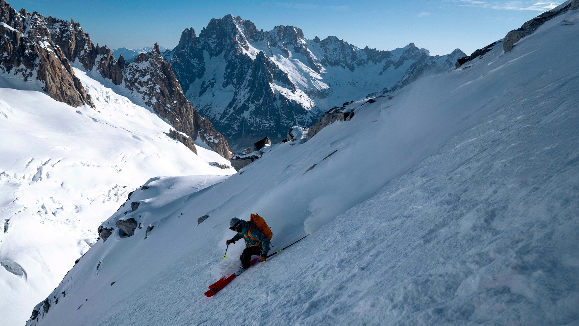 Damien Arnaud skiing down with his Maestrale RS
