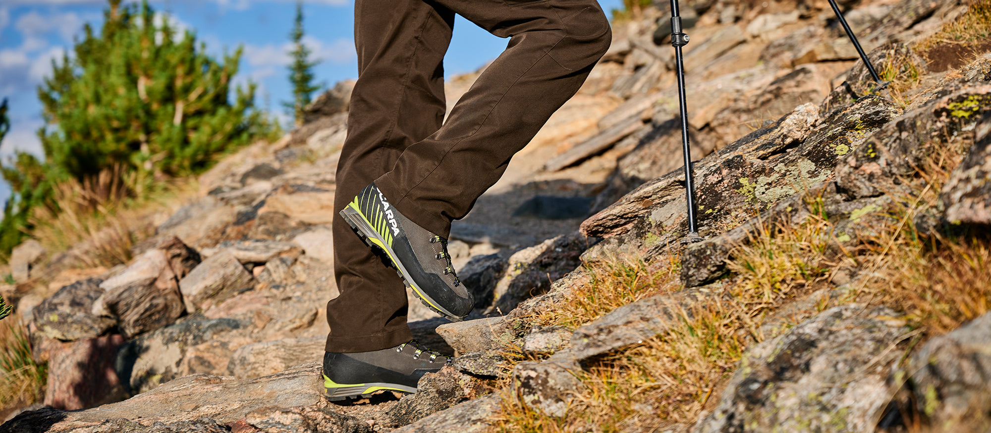 Mountaineering trails wearing Manta Tech GTX