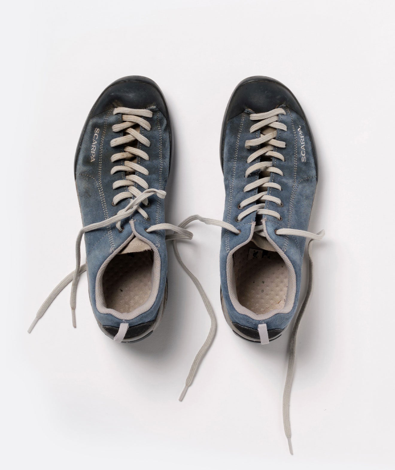 Life RE-Shoes Project: SCARPA collects old worn Mojito shoes